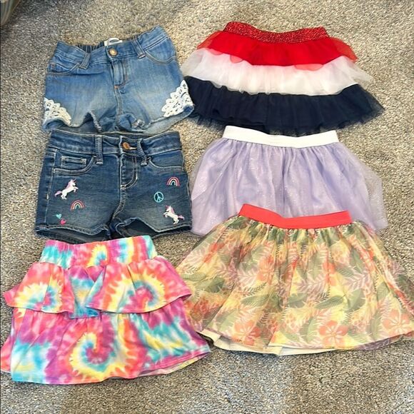 Toddler girl shorts and skirts LOT size 2T - Picture 1 of 6